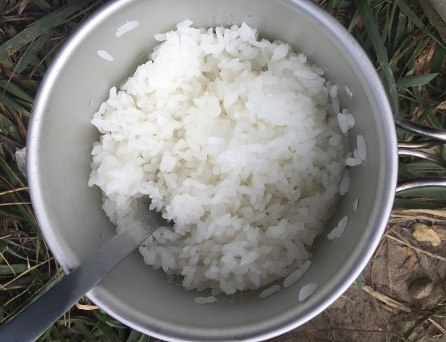 スノーピークのクッカーで米を炊く (7)