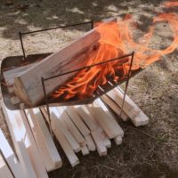 夏キャンプで焚き火をするメリットは？虫除け効果はある？